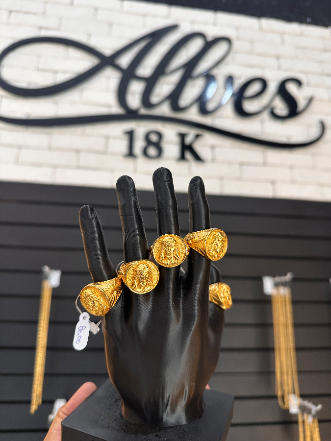 Dedeira Jesus Cristo Banhada a Ouro 18k